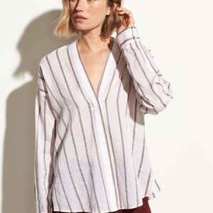 Vince Optic White Textured Stripe V Neck Size S